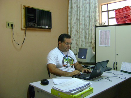 Frei Antonio | Escritorio 01